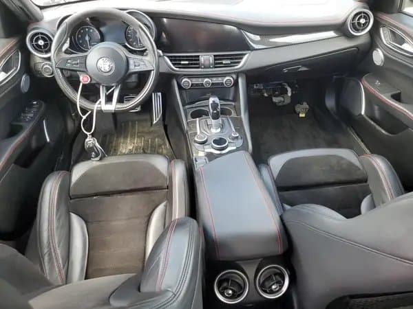 Alfa Romeo Giulia 2017