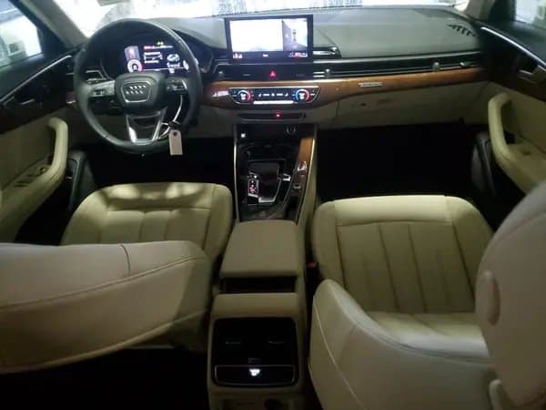 Audi A4 2023
