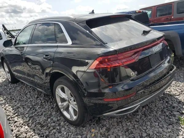 Audi Q8 2022