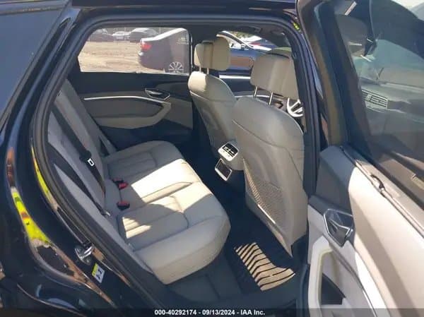 Audi Q8 2024