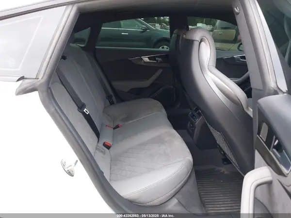 Audi S5 2023