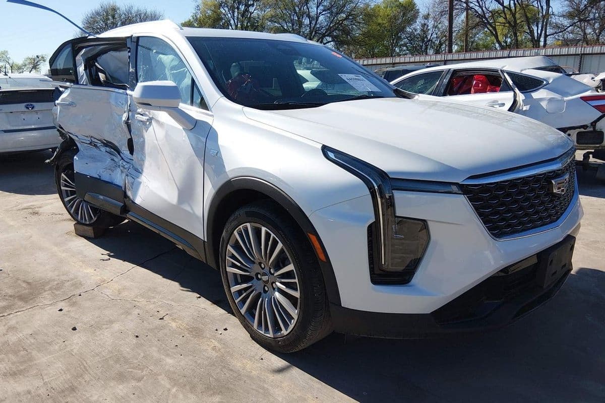 Cadillac XT4 2024