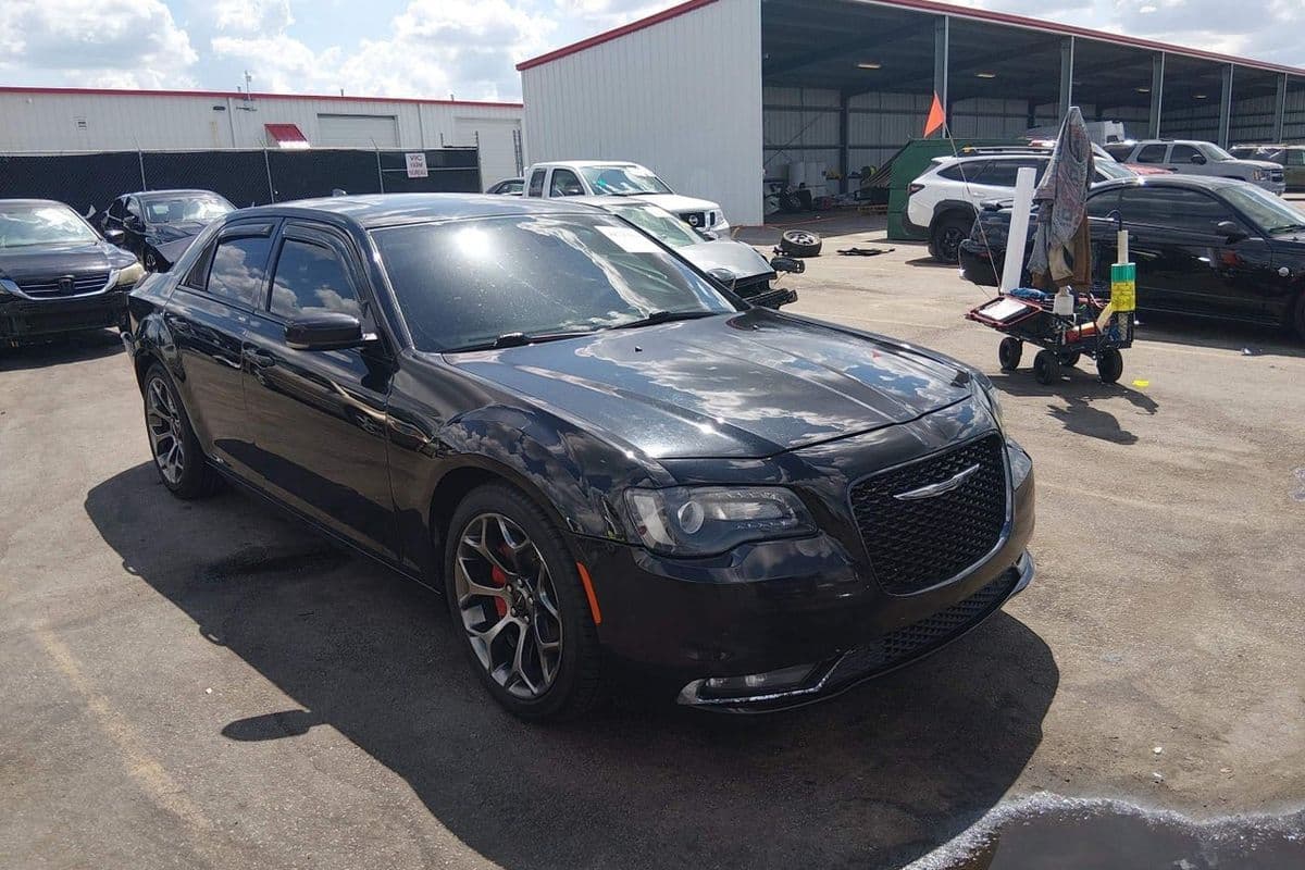 Chrysler 300 2015