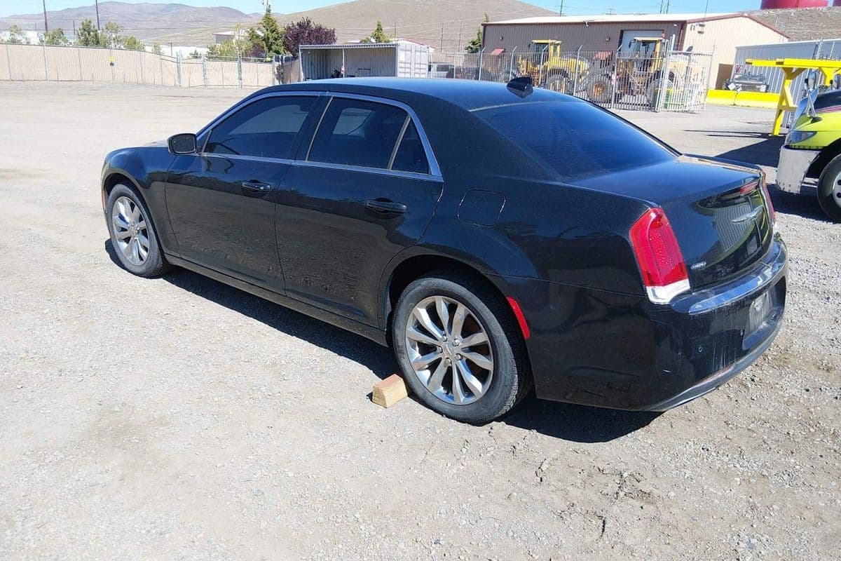 Chrysler 300 2015