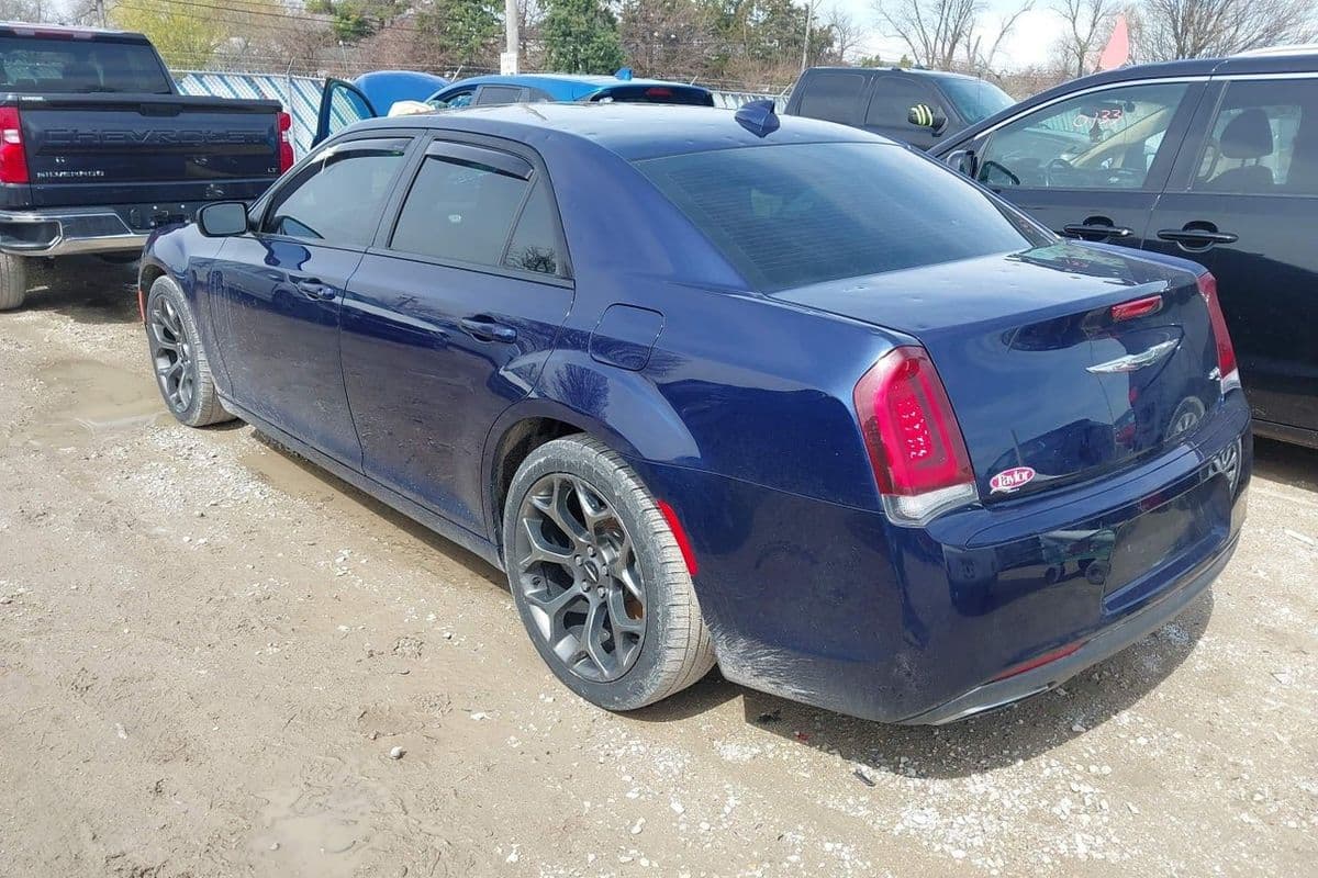 Chrysler 300 2016