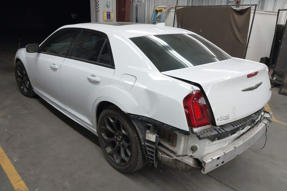 Chrysler 300 2017