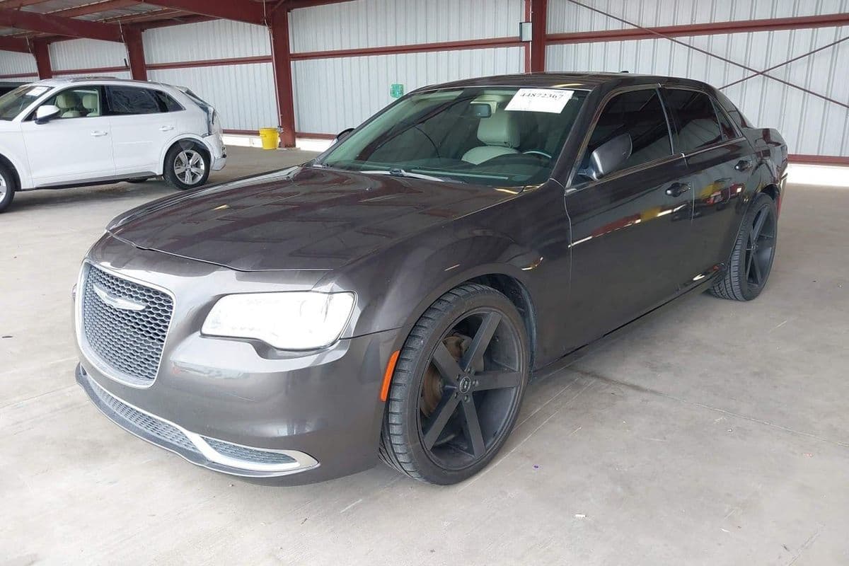 Chrysler 300 2017