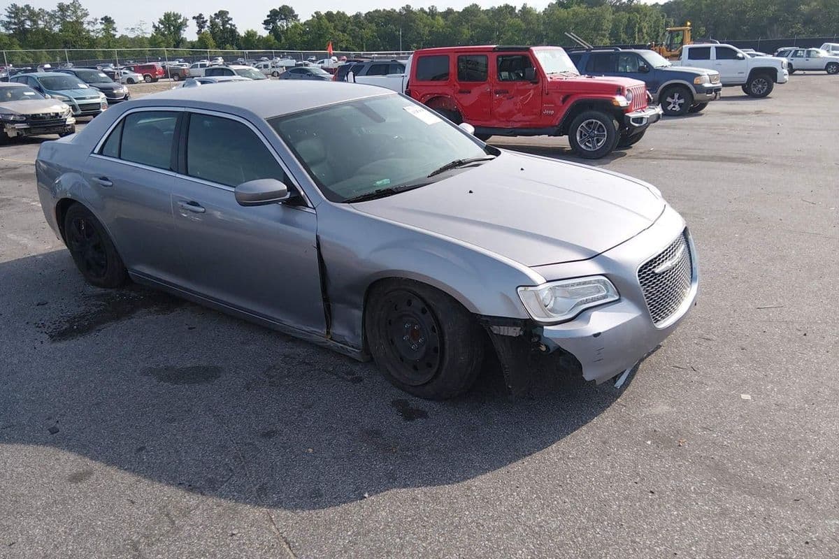 Chrysler 300 2017
