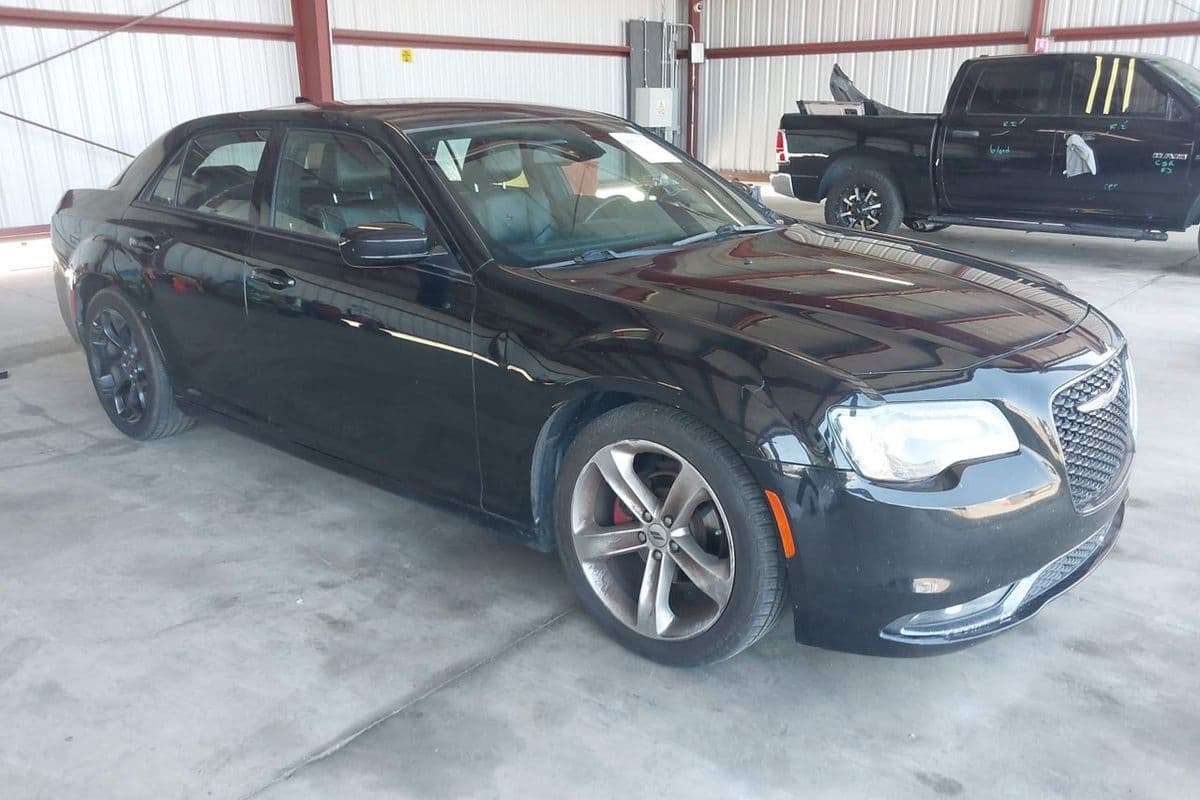Chrysler 300 2019