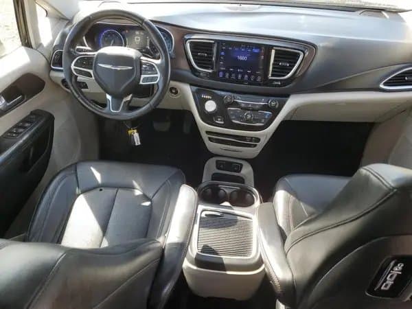 Chrysler Pacifica 2017