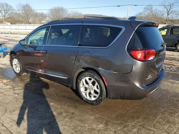 Chrysler Pacifica 2017