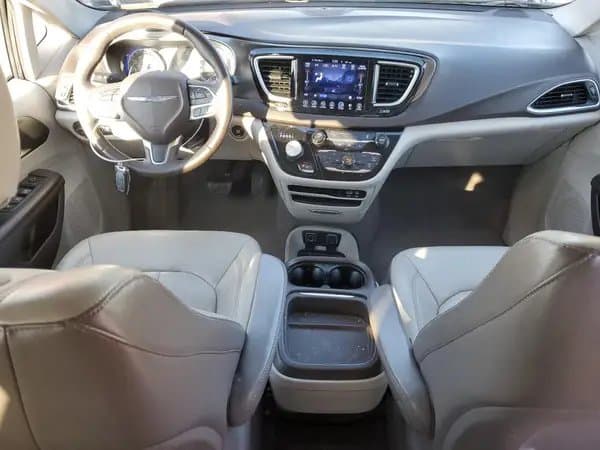 Chrysler Pacifica 2017