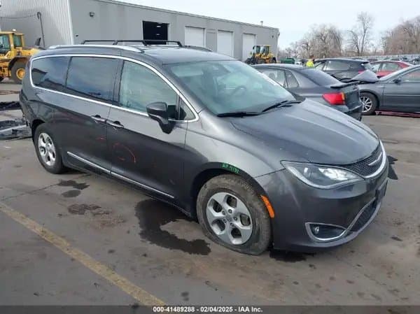 Chrysler Pacifica 2017