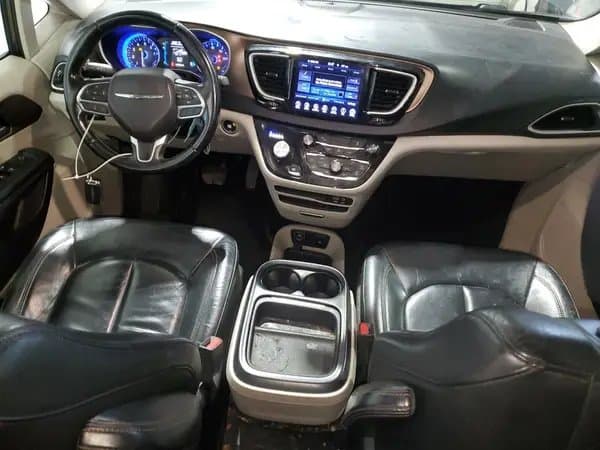 Chrysler Pacifica 2017