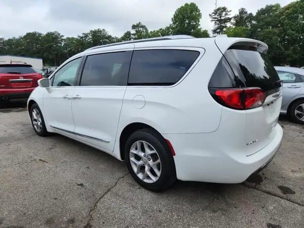 Chrysler Pacifica 2017