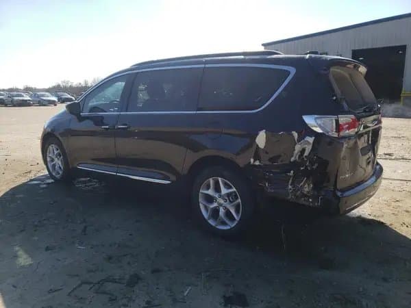 Chrysler Pacifica 2017