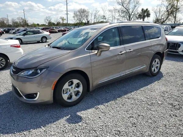 Chrysler Pacifica 2017