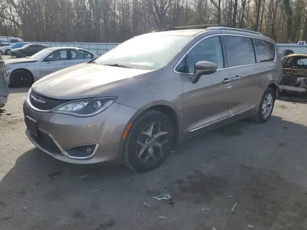 Chrysler Pacifica 2017