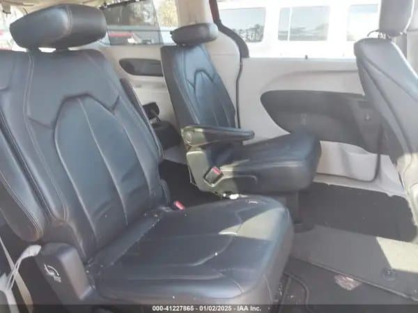 Chrysler Pacifica 2017
