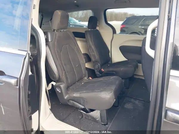 Chrysler Pacifica 2017