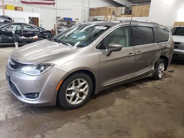 Chrysler Pacifica 2017