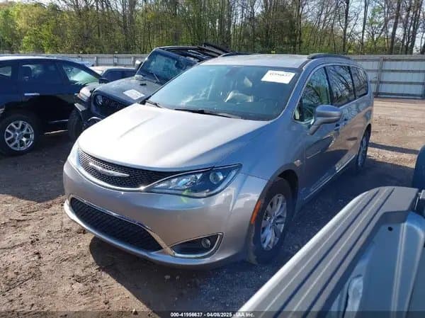 Chrysler Pacifica 2017