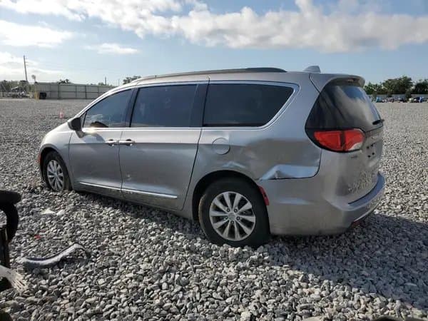 Chrysler Pacifica 2017