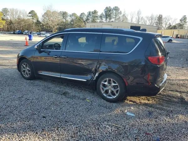 Chrysler Pacifica 2017