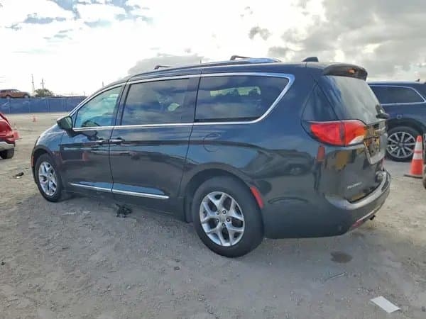 Chrysler Pacifica 2017