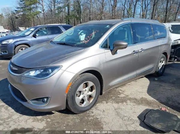 Chrysler Pacifica 2017