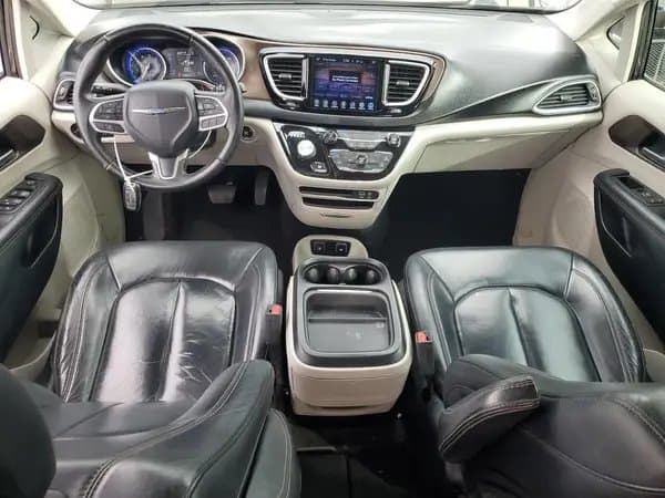 Chrysler Pacifica 2017