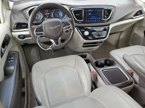 Chrysler Pacifica 2017