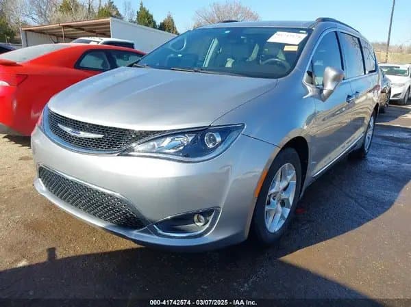 Chrysler Pacifica 2017