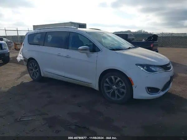 Chrysler Pacifica 2017