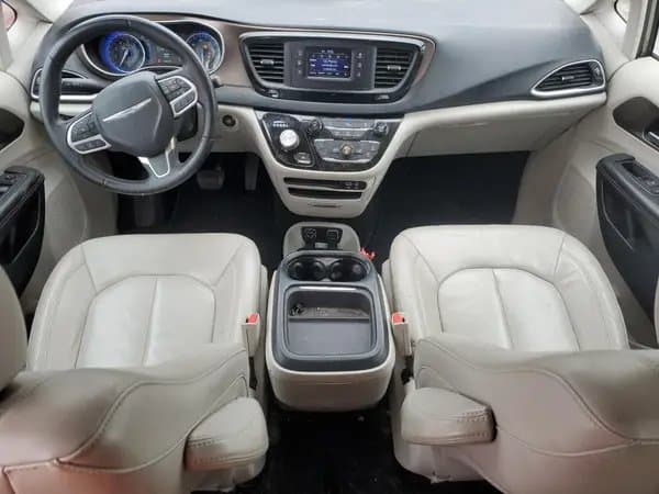 Chrysler Pacifica 2017