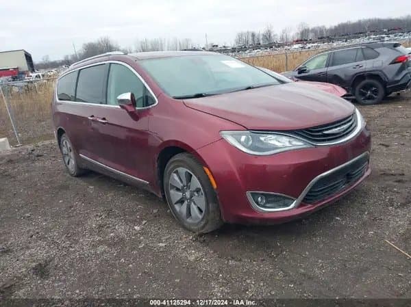 Chrysler Pacifica 2017
