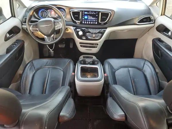 Chrysler Pacifica 2017