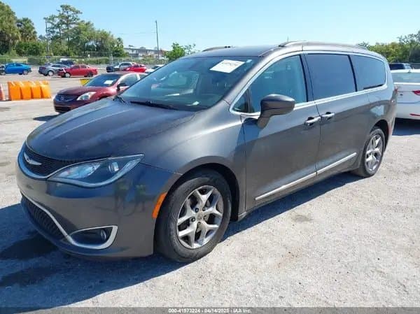 Chrysler Pacifica 2017