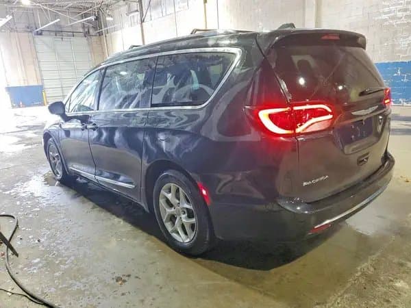 Chrysler Pacifica 2017