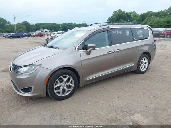 Chrysler Pacifica 2017