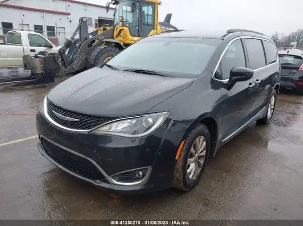 Chrysler Pacifica 2017