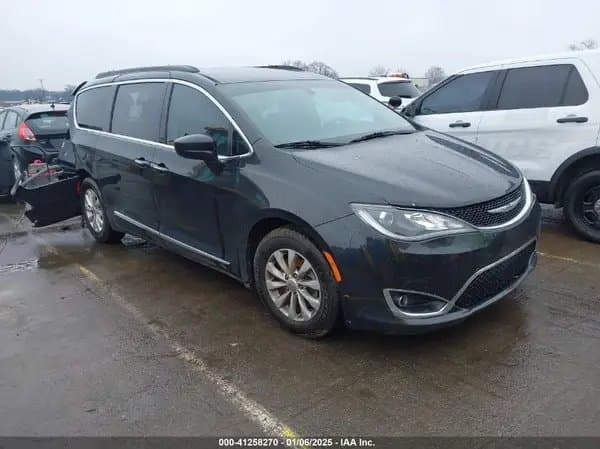Chrysler Pacifica 2017