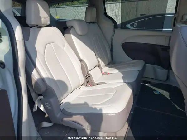 Chrysler Pacifica 2017