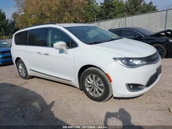 Chrysler Pacifica 2017