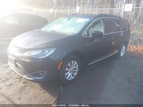 Chrysler Pacifica 2017