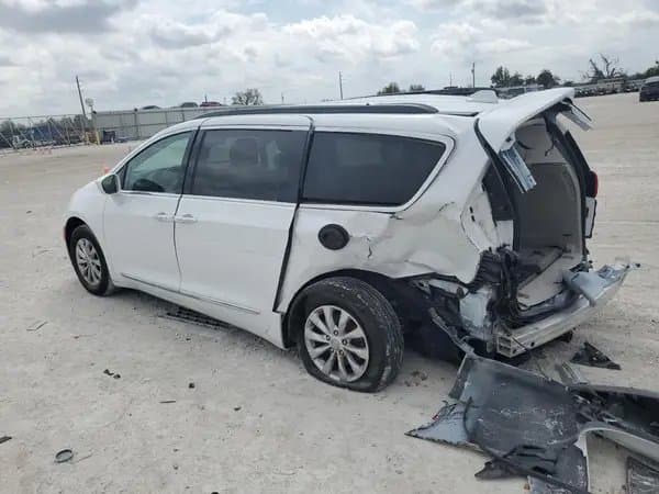 Chrysler Pacifica 2017
