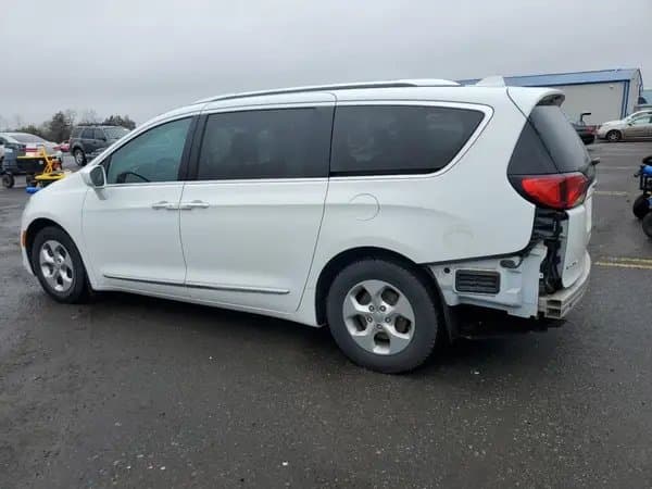 Chrysler Pacifica 2017