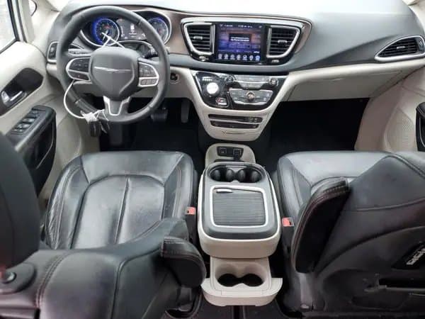 Chrysler Pacifica 2017