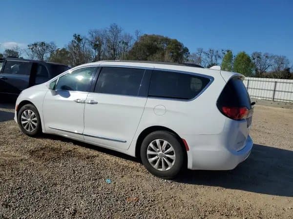 Chrysler Pacifica 2017
