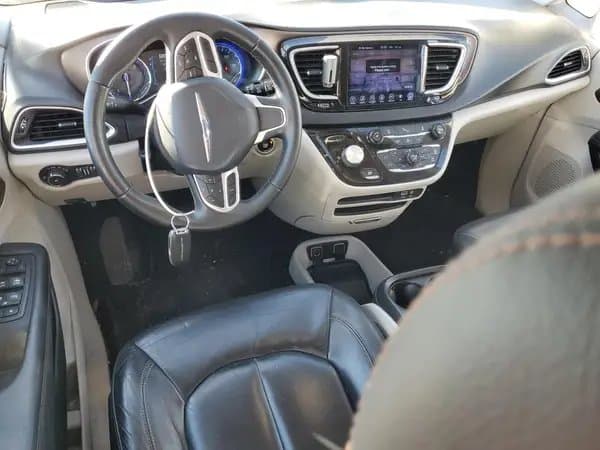 Chrysler Pacifica 2017